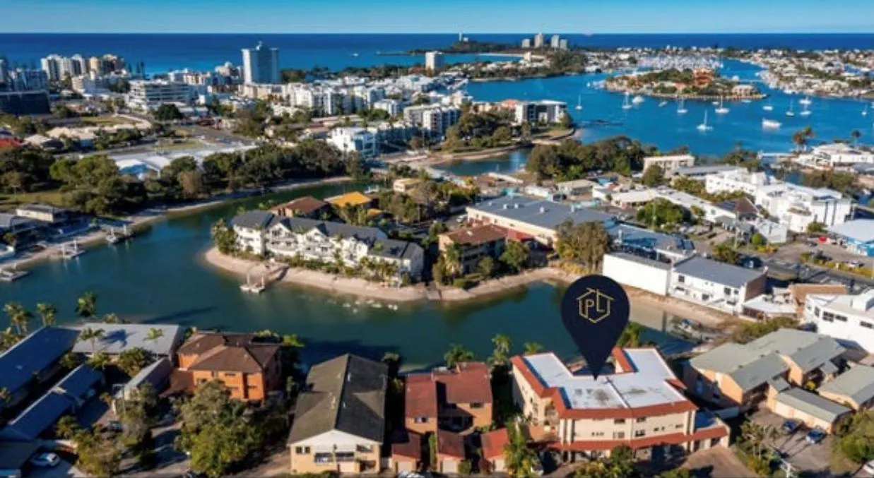 Mooloolaba Waterfront Unit - Sleeps 8 Apartment 0*,  Australia